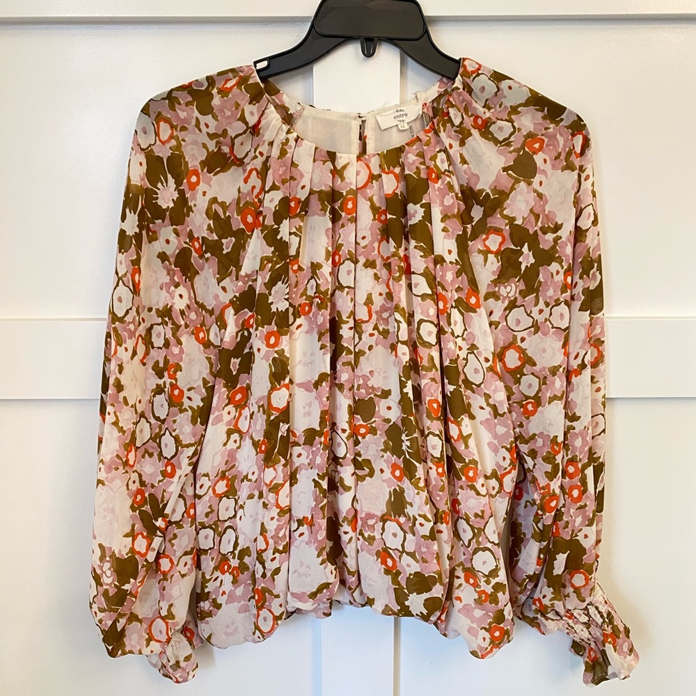 Entro Size Medium blouse